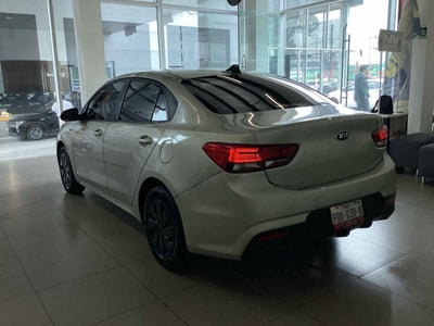 2020 Kia KIA RIO SEDAN 4p L L4/1.6 Man