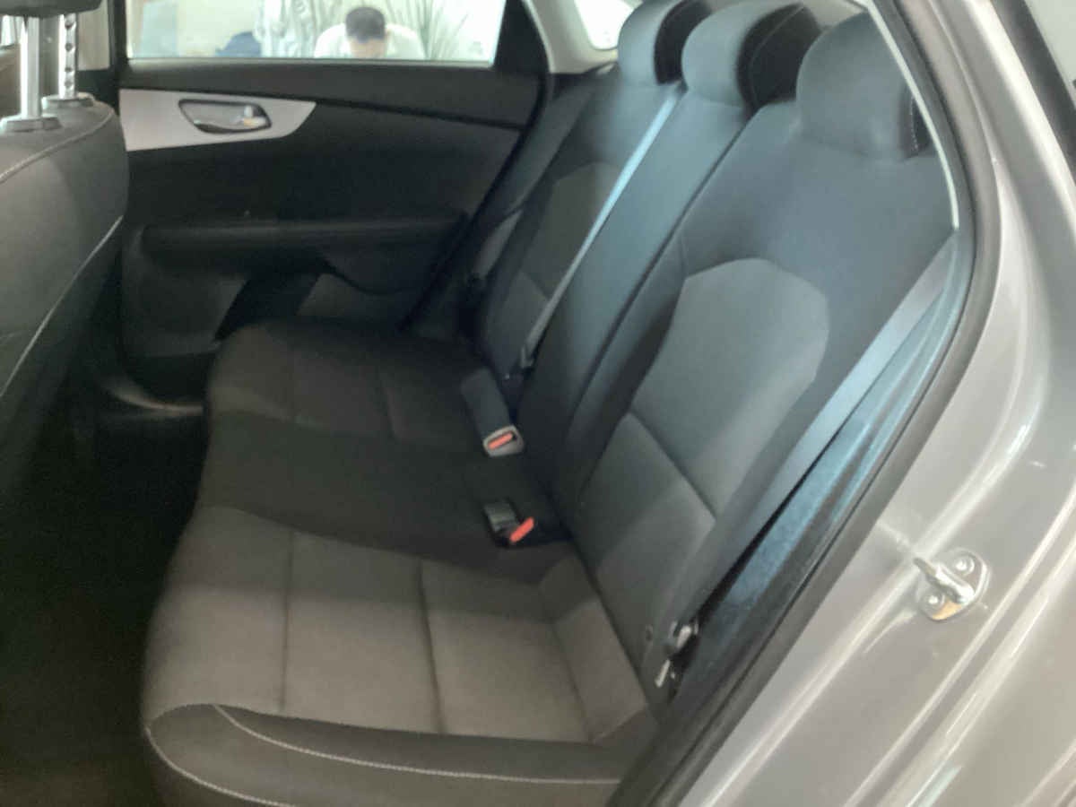 2024 Kia FORTE SEDAN 4p LX L4/2.0 Man