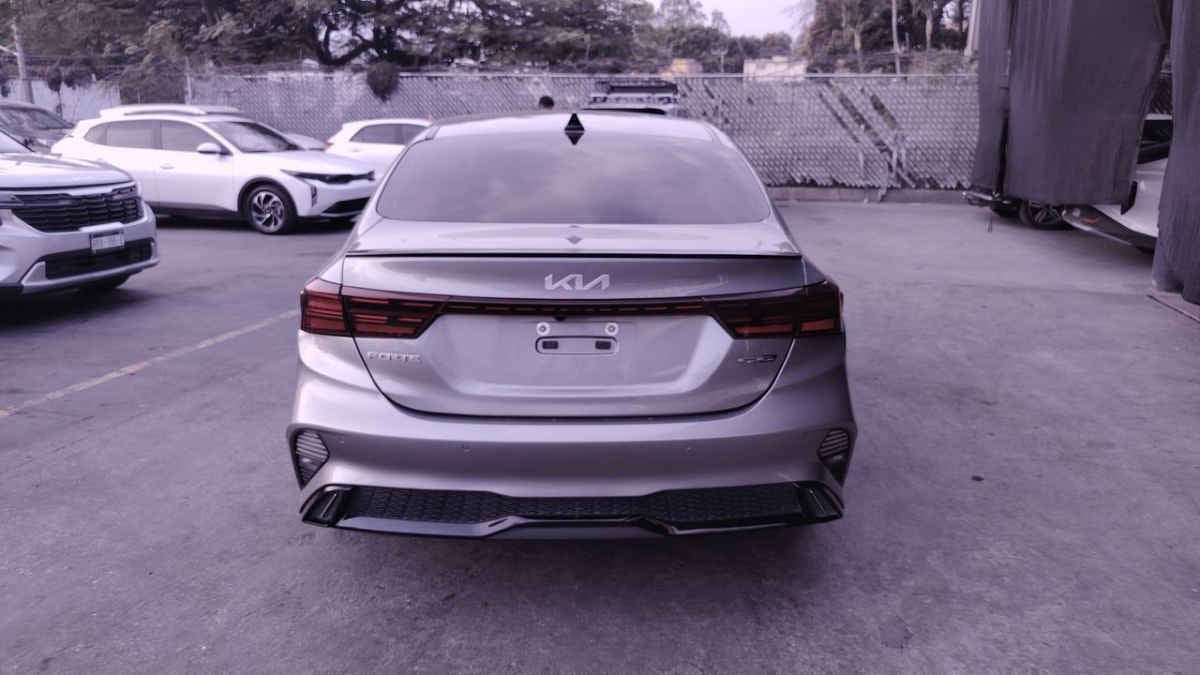 2023 Kia FORTE SEDAN 4p GT Line L4/2.0 Aut