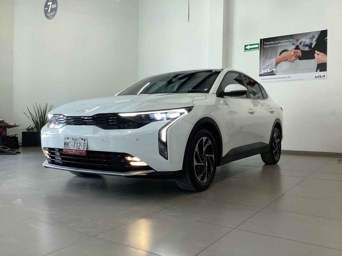 2025 Kia K3 4p EX Pack L4/1.6 Aut