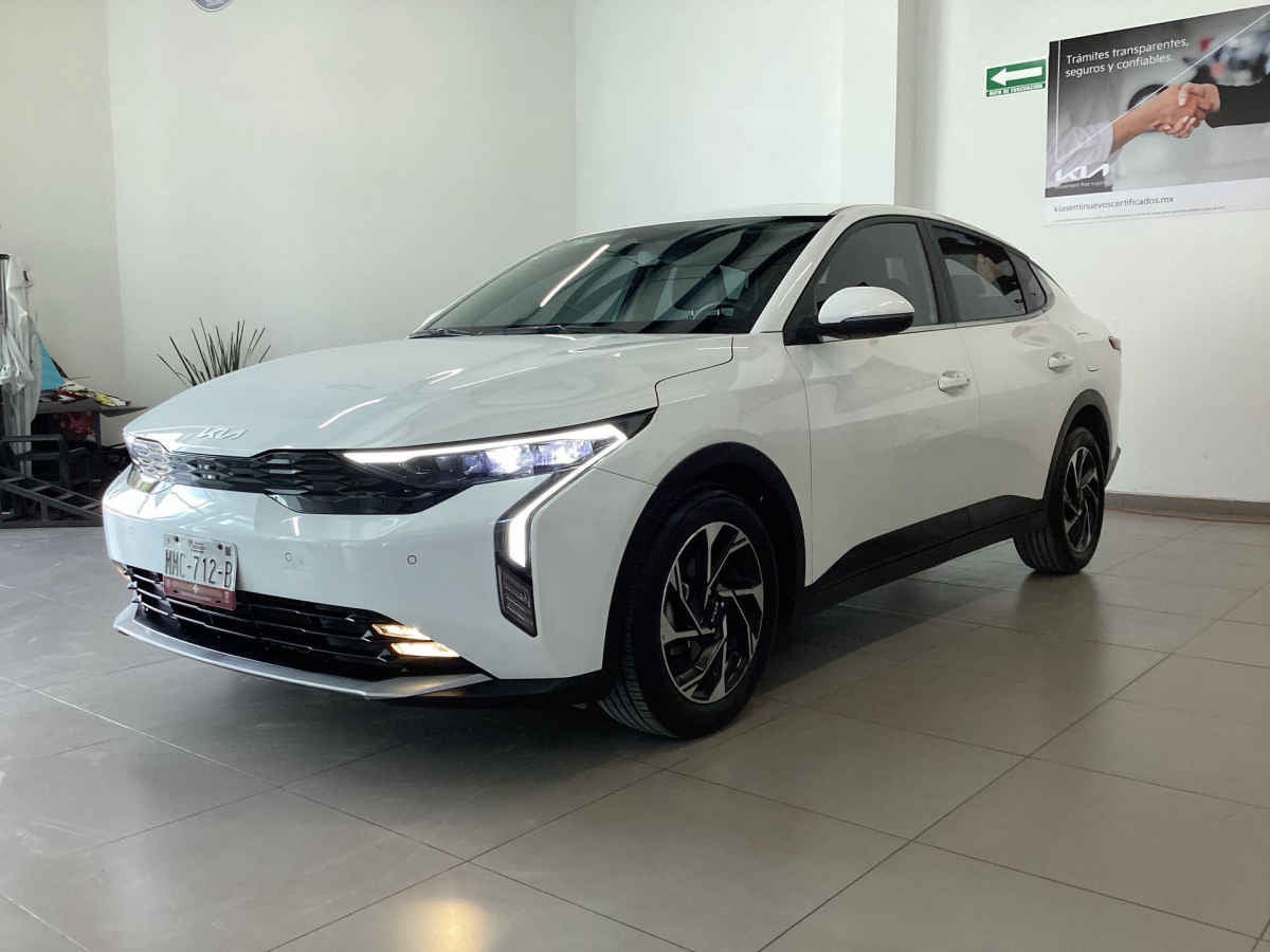 2025 Kia K3 4p EX Pack L4/1.6 Aut