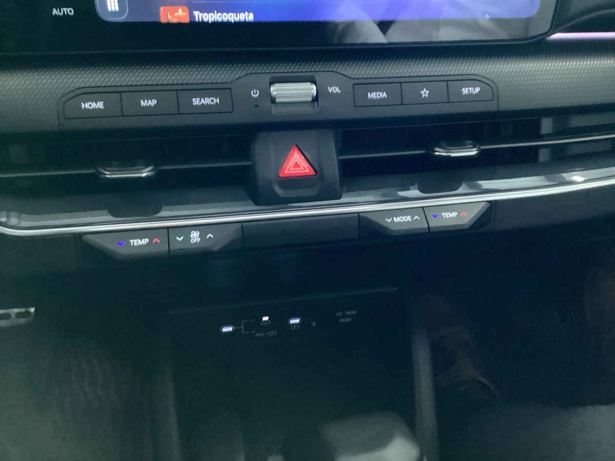 2026 Kia K4 4p GT Line L4/2.0 Aut