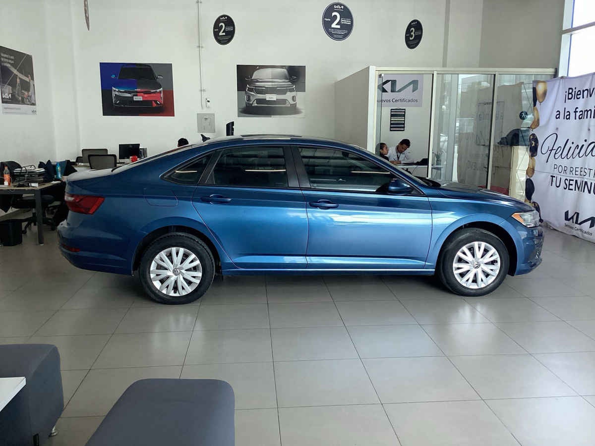 2021 Volkswagen Jetta 4p Trendline L4/1.4/T Aut