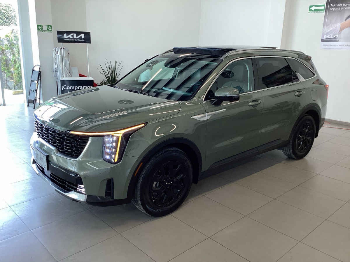 2026 Kia Sorento 5p SXL L4/2.5/T Aut