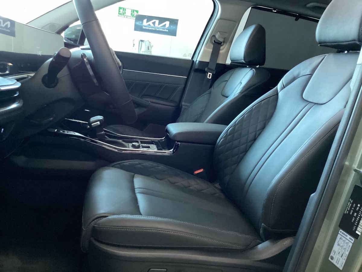 2026 Kia Sorento 5p SXL L4/2.5/T Aut
