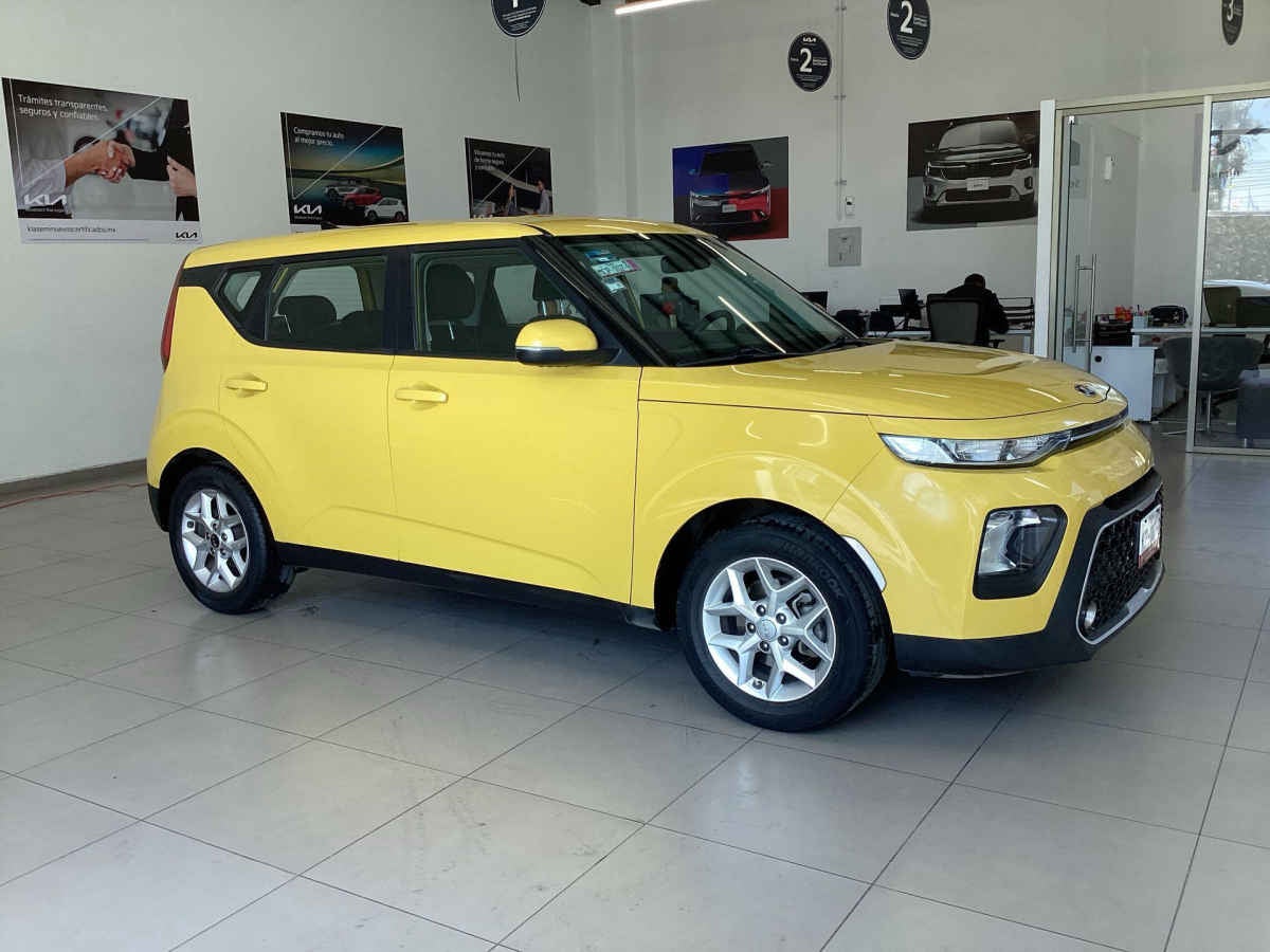 2020 Kia Soul 5p LX  1.6l  121 HP  TM6  RA-16"