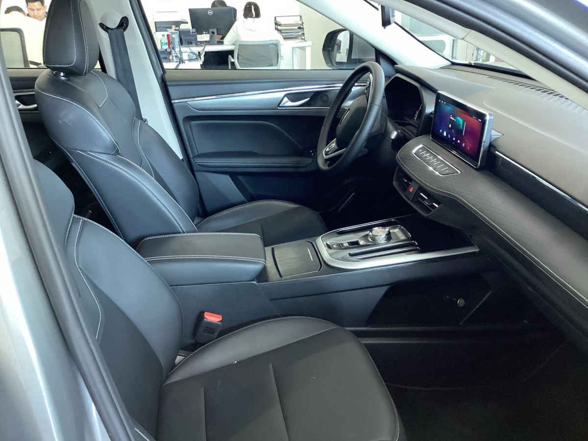 2025 HAVAL Jolion 5p Premium HEV L4/1.5/T Aut 1.67 kwh