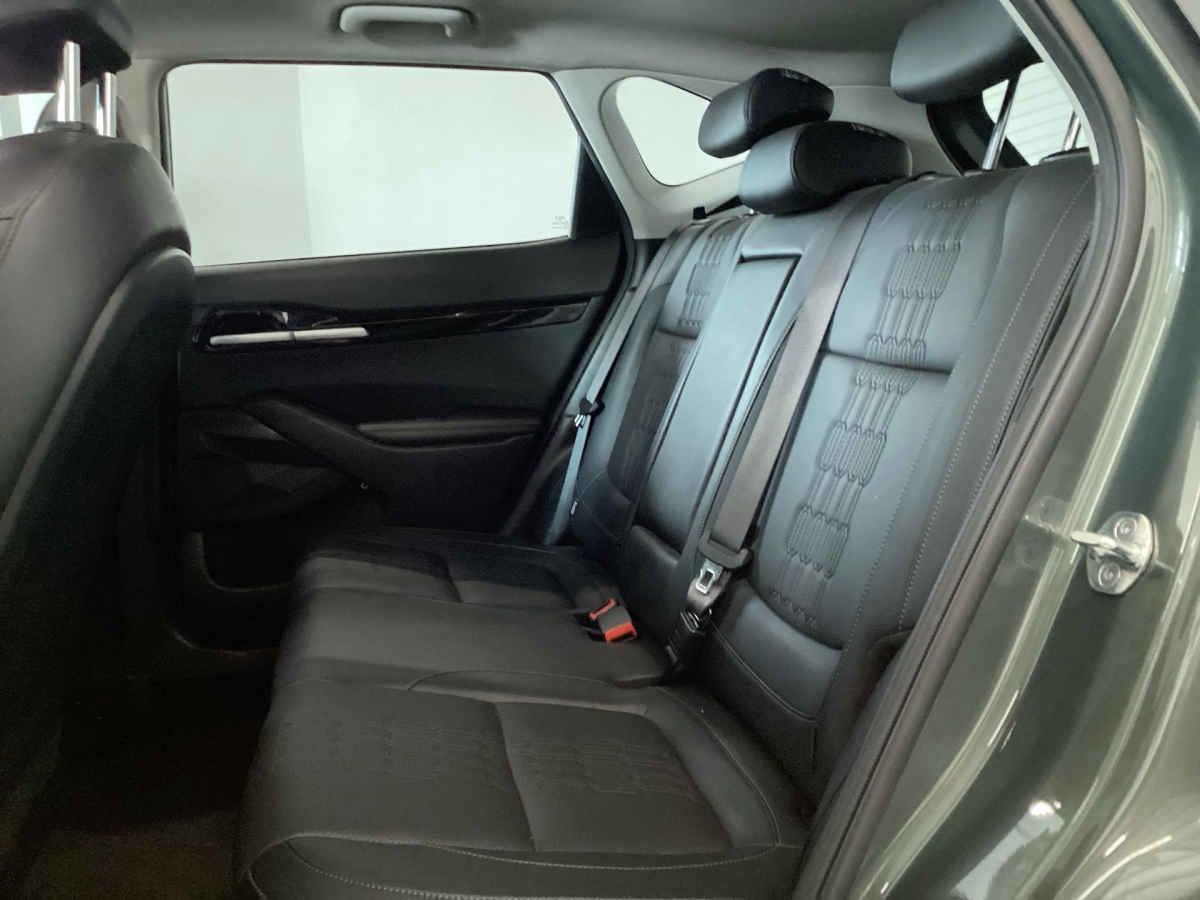 2025 Kia SELTOS 5p SX L4/1.5 Aut
