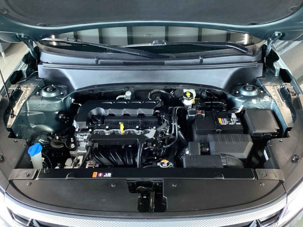 2025 Kia SELTOS 5p SX L4/1.5 Aut