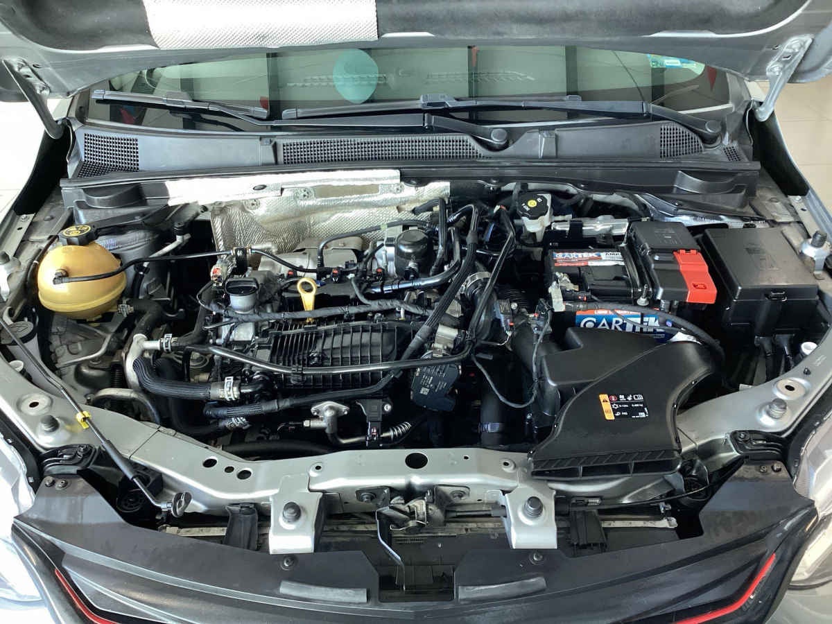 2023 Chevrolet Onix 4p Premier Red Line L3/1.2/T Aut