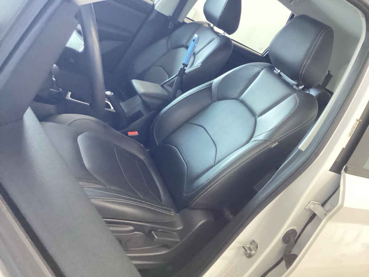 2023 Chevrolet Captiva 5p LT L4/1.5/T Aut 7 Pasajeros