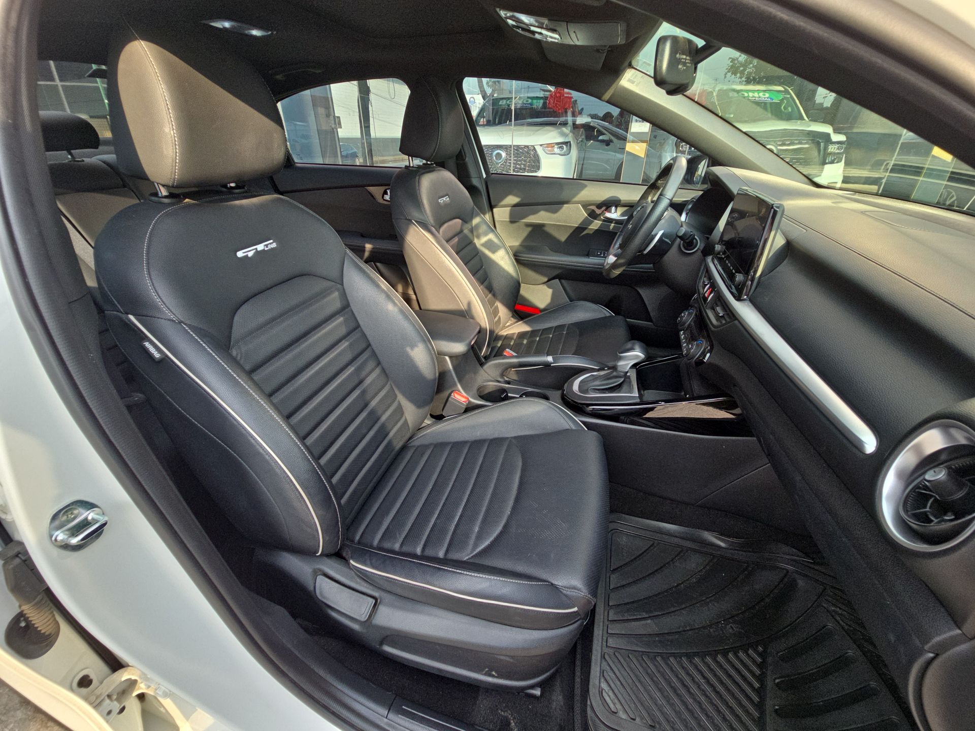 2022 Kia Forte 2.0 GT Line 4p At