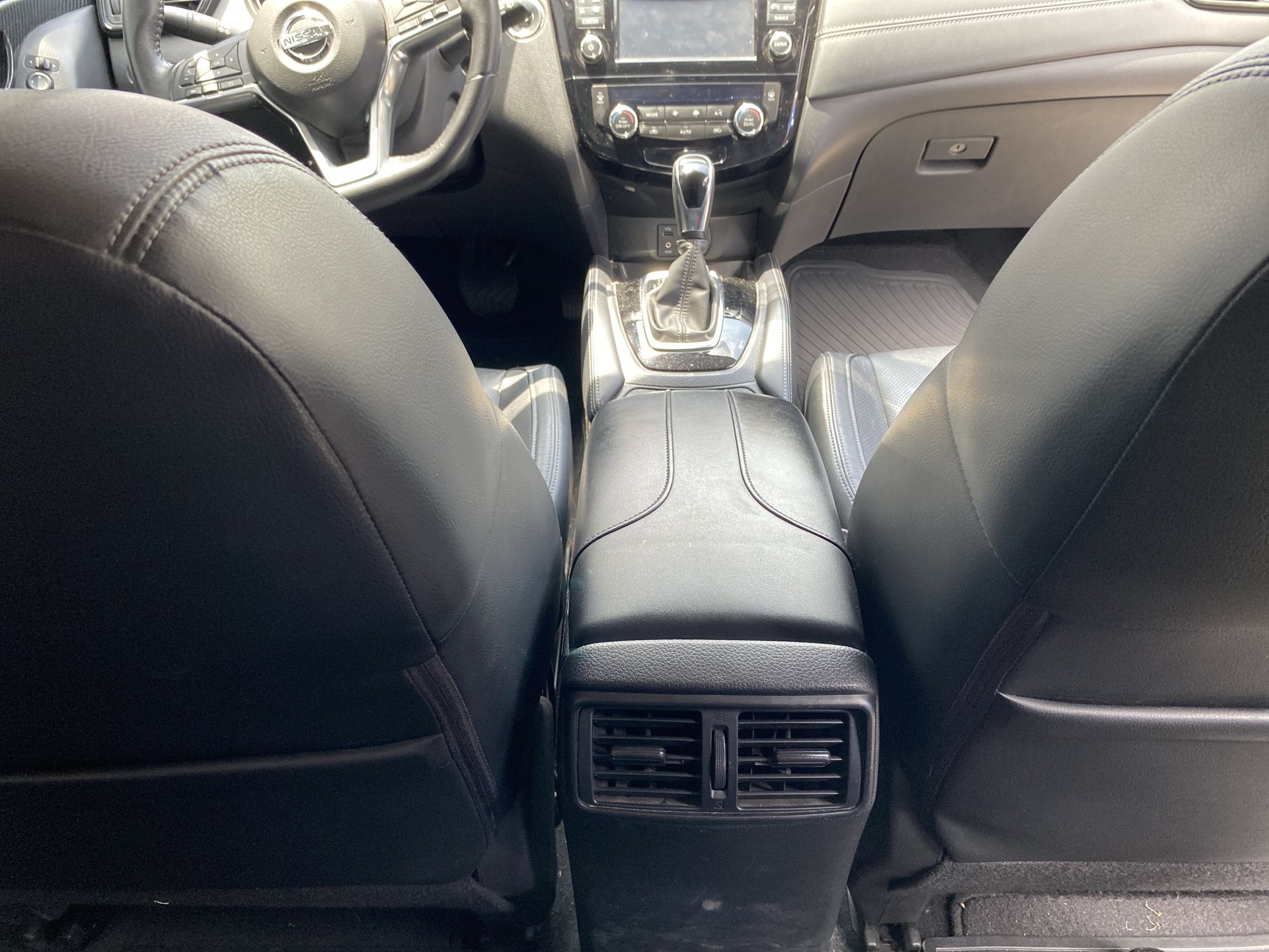 2019 Nissan X-Trail 2.5 Exclusive 2 Filas Cvt
