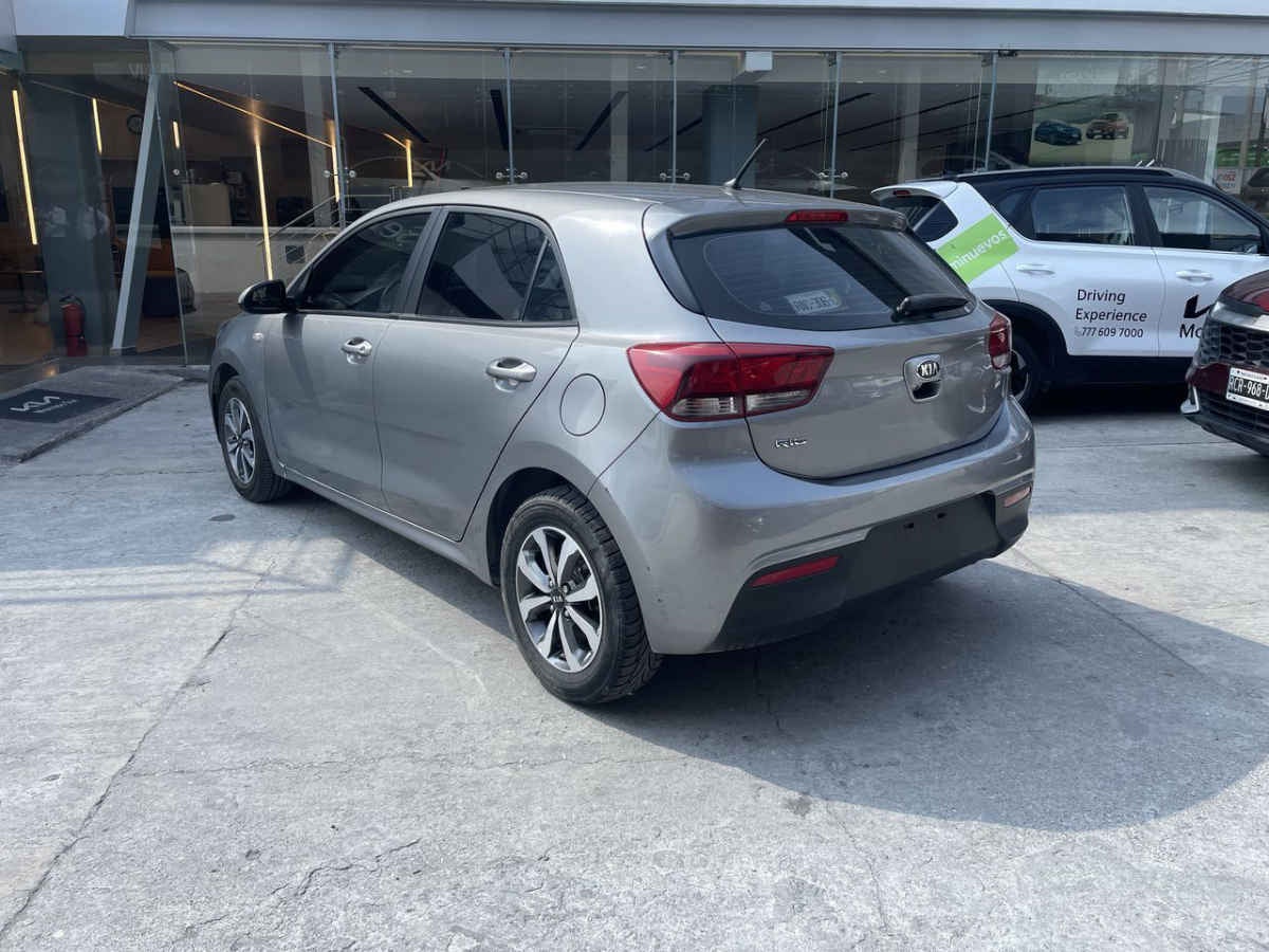 2021 Kia KIA RIO HB 5p LX L4/1.6 Man