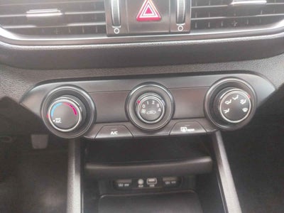 2021 Kia FORTE SEDAN 4p LX L4/2.0 Man