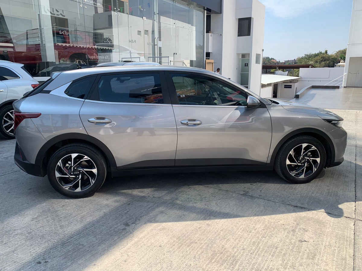 2025 Kia K3 4p EX Pack L4/1.6 Aut