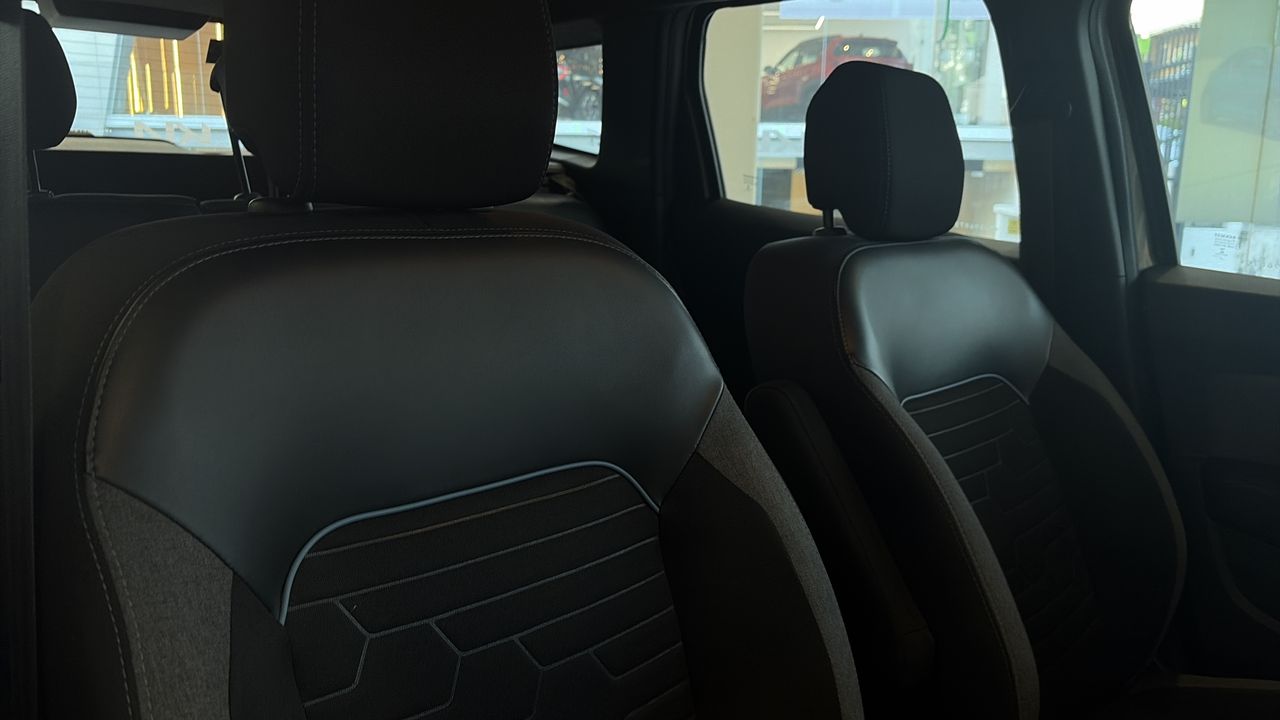 2023 Renault Duster 5p Iconic L4/1.3/T Aut