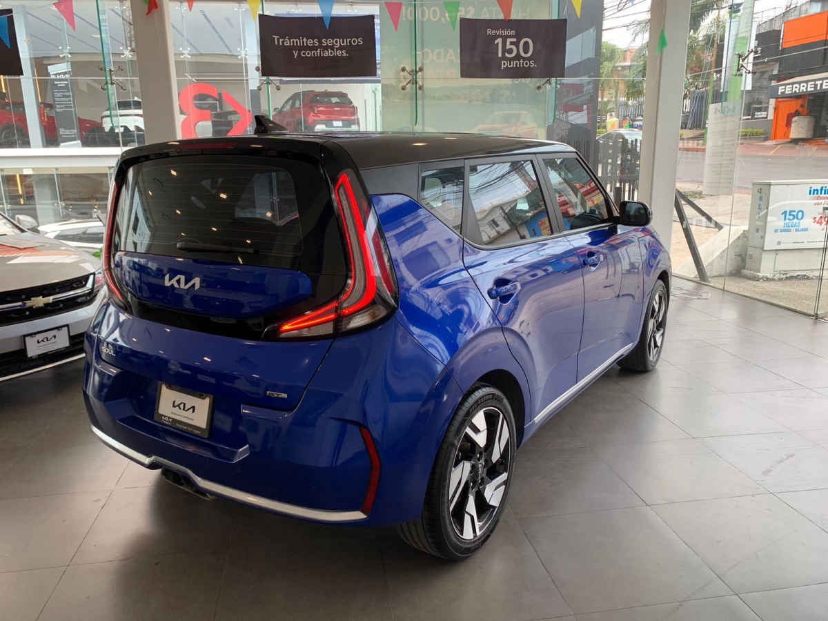 2023 Kia Soul 5p GT L4/2.0/T Aut