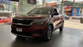 2022 Kia SELTOS 5p EX  1.6 L  MPI  L4  TA 6 Vel  A/AC  Tela 5 pas  RA-16"