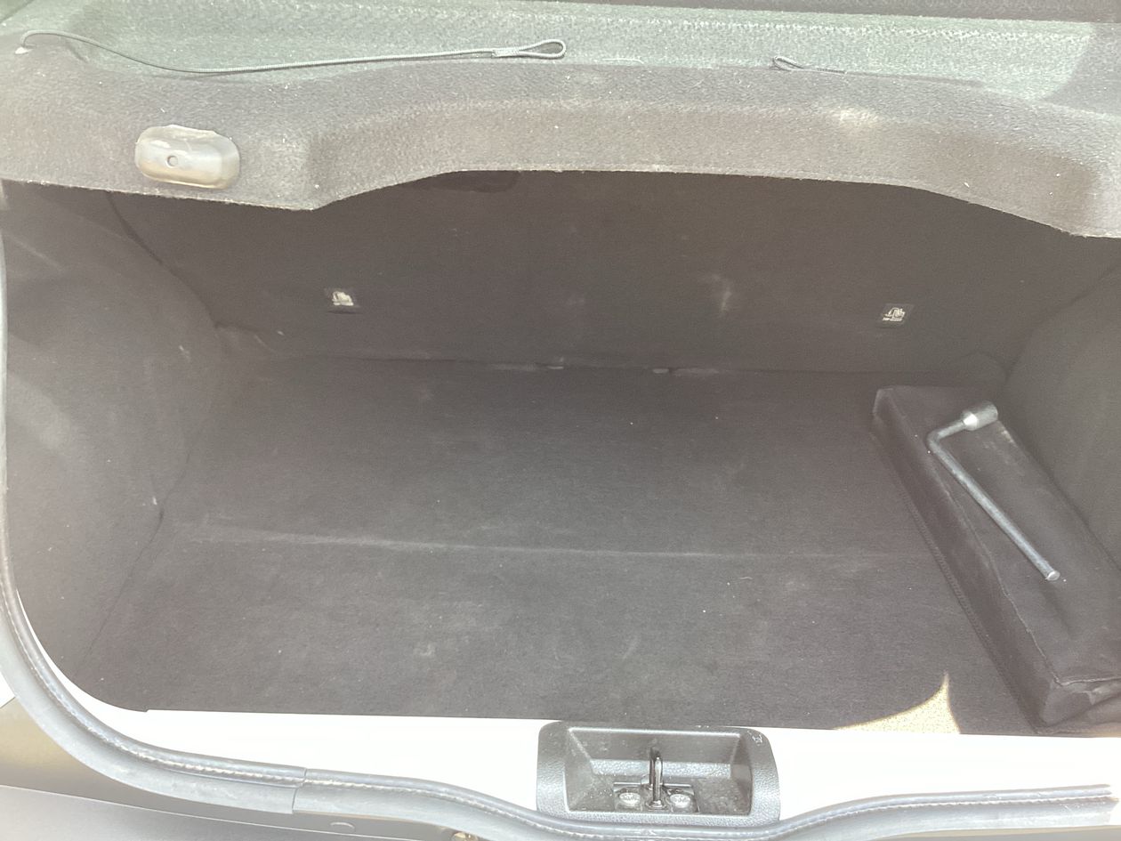 2025 Renault Kwid 1.0 Iconic Mt