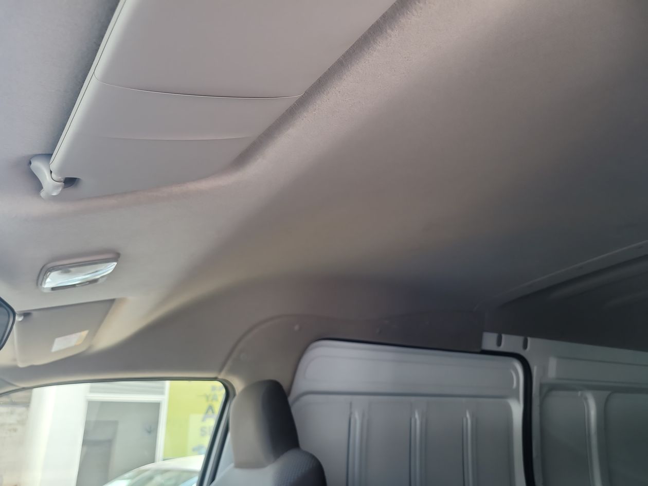 2024 Nissan Urvan 2.5 Panel Amplia AA Mt