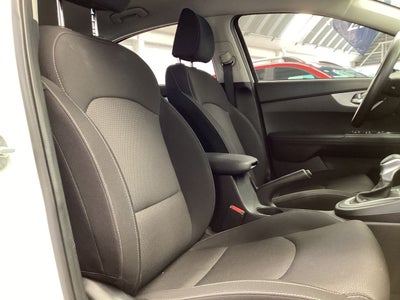 2024 Kia Forte 2.0 Lx Sedan At