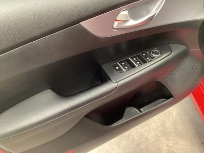 2022 Kia Forte 2.0 LX At