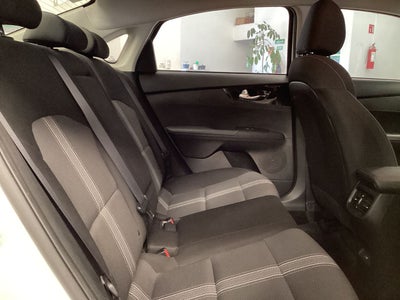 2022 Kia Forte 2.0 EX At