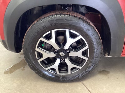 2024 Renault Kwid 1.0 Outsider Mt