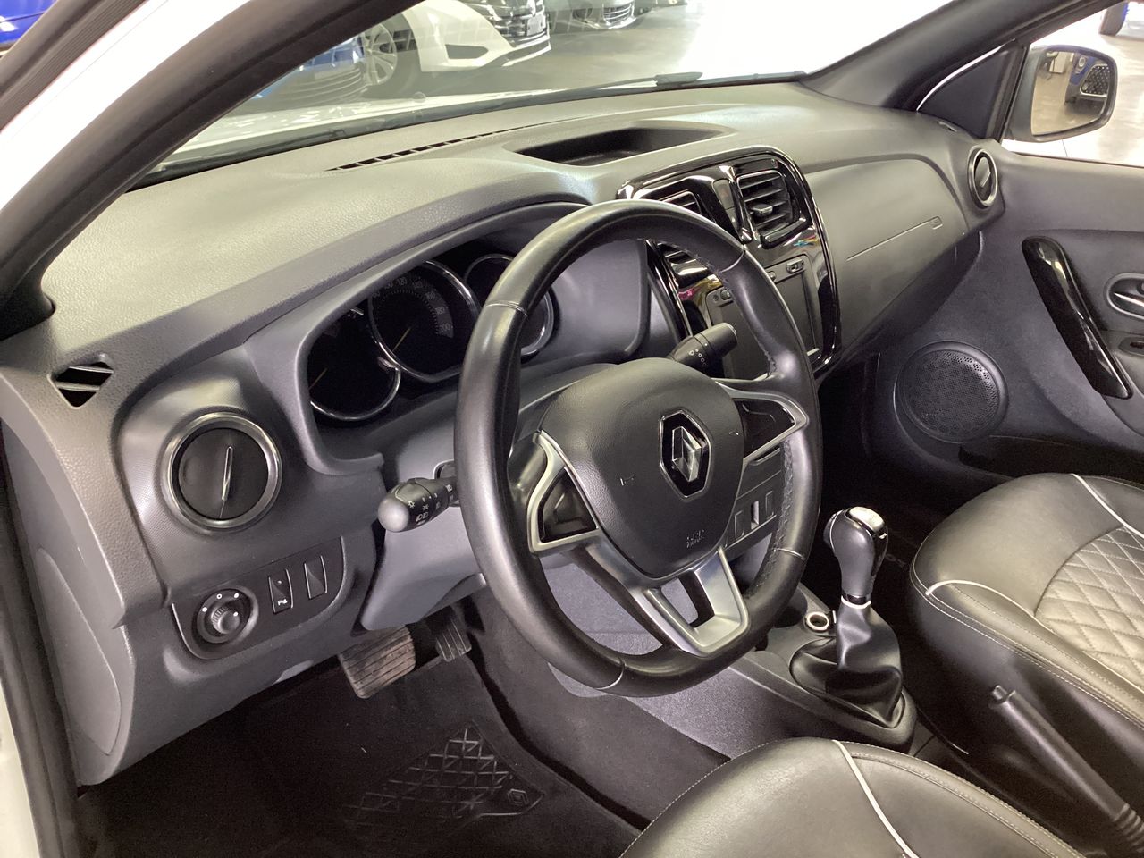 2024 Renault Logan 1.6 Intens At