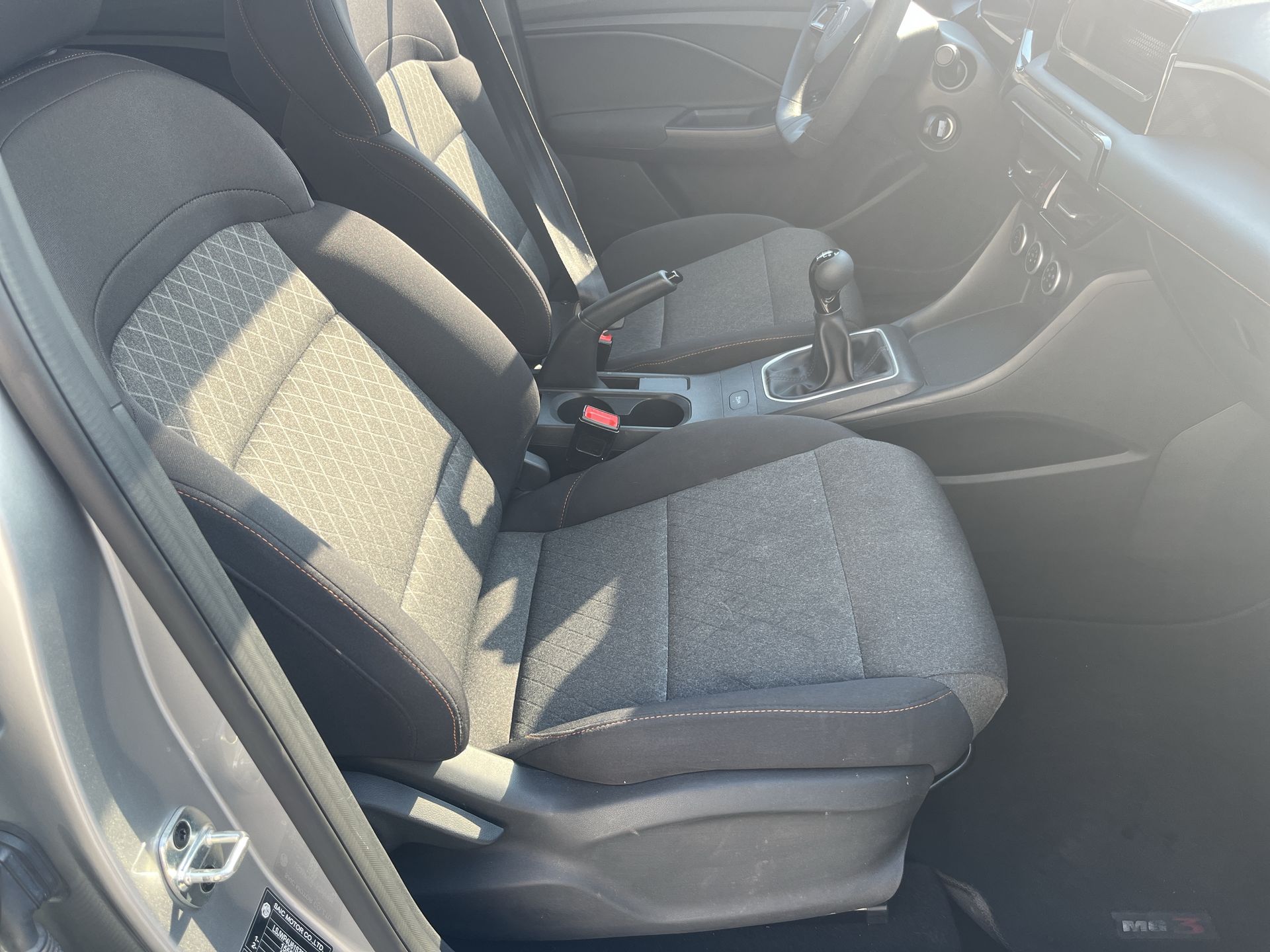 2025 MG MG 3 1.5 Cool HB Mt