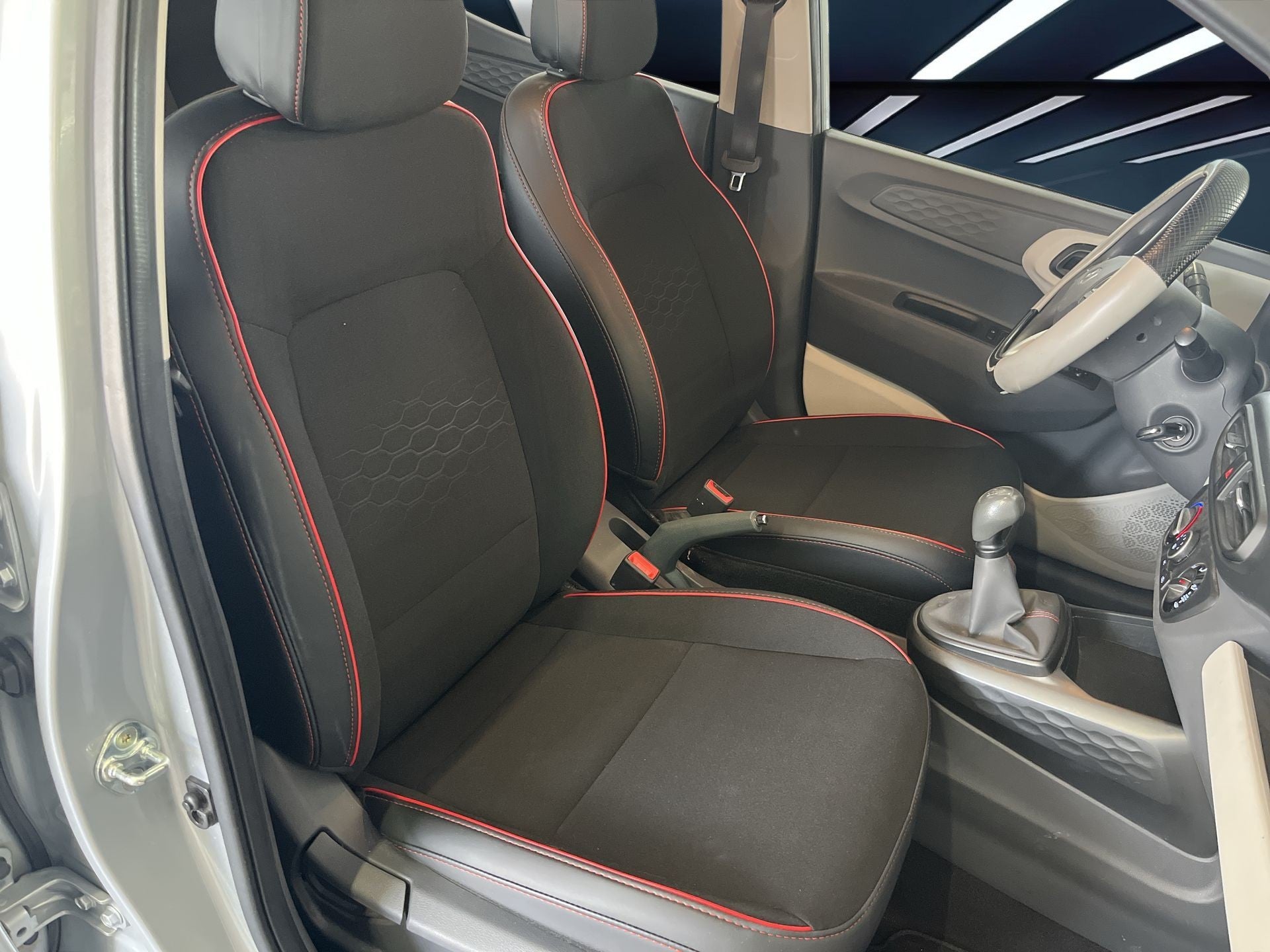 2025 Hyundai Grand i10 1.2 Gl Mid Sedan Mt