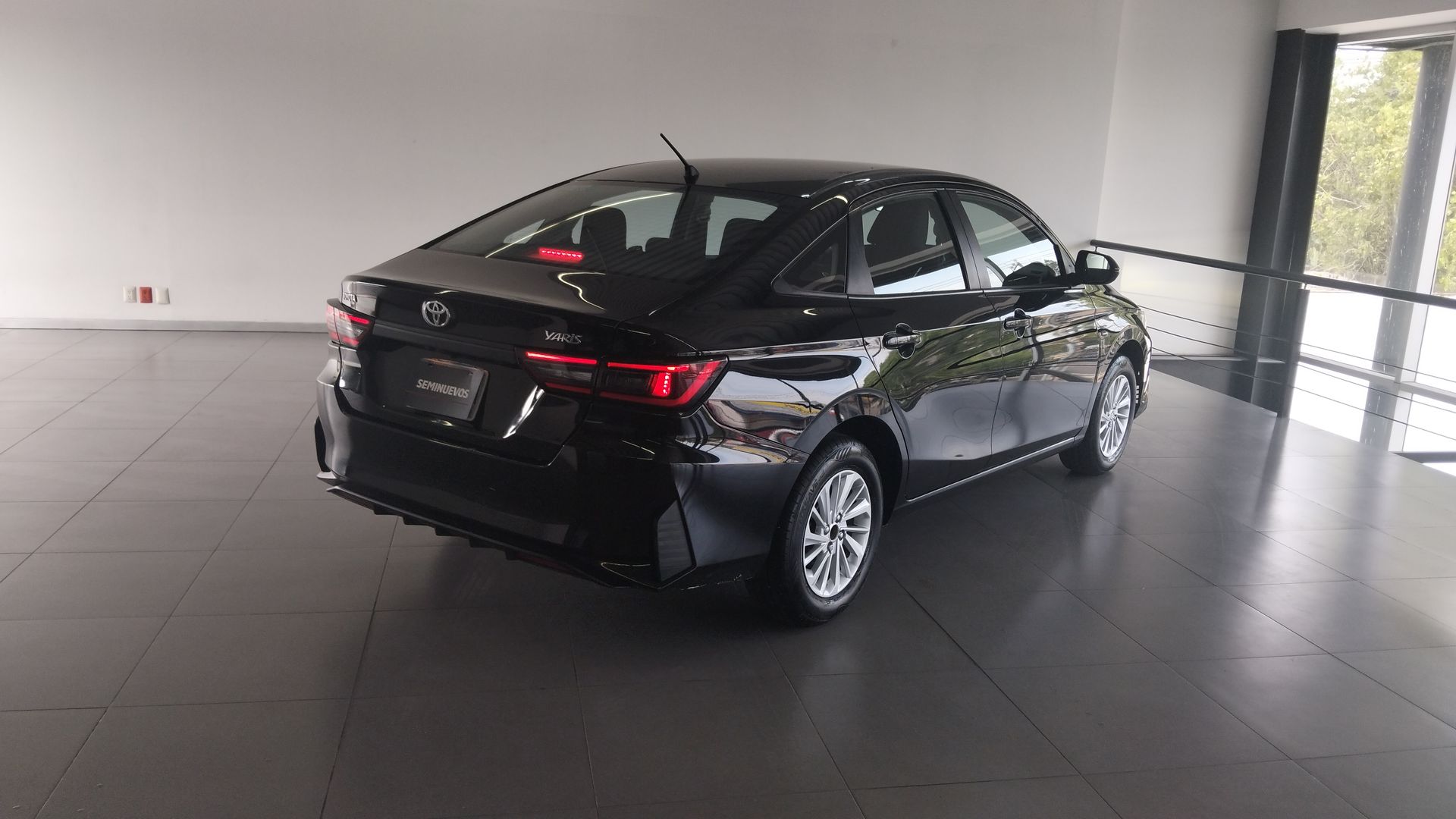 2023 Toyota Yaris 1.5 S Sedan Mt