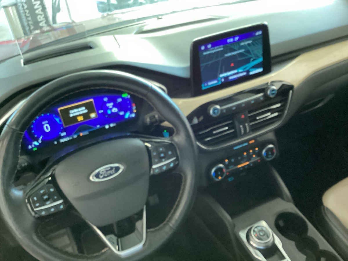 2022 Ford Escape 5p Titanium HEV L4/2.5 Aut