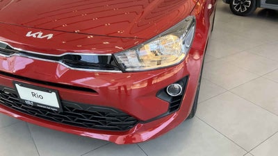 2023 Kia KIA RIO HB 5p LX L4/1.6 Aut