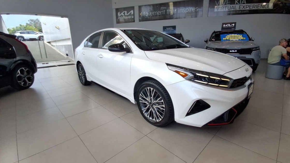 2023 Kia FORTE SEDAN 4p GT Line L4/2.0 Aut