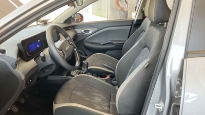2024 Kia K3 5p LX L4/1.6 Man