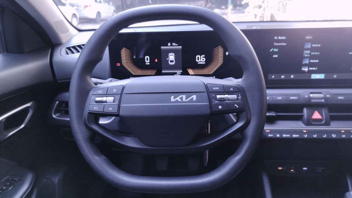 2025 Kia K4 4p LX L4/2.0 Man