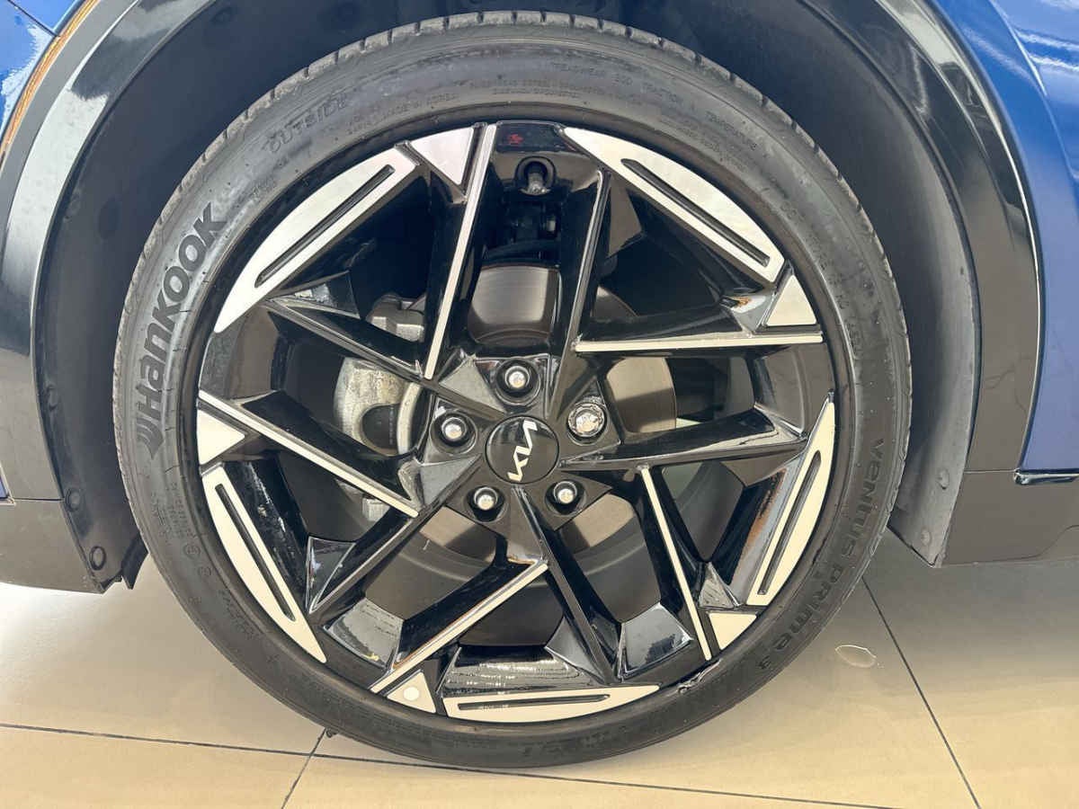 2026 Kia K4 4p GT Line L4/2.0 Aut