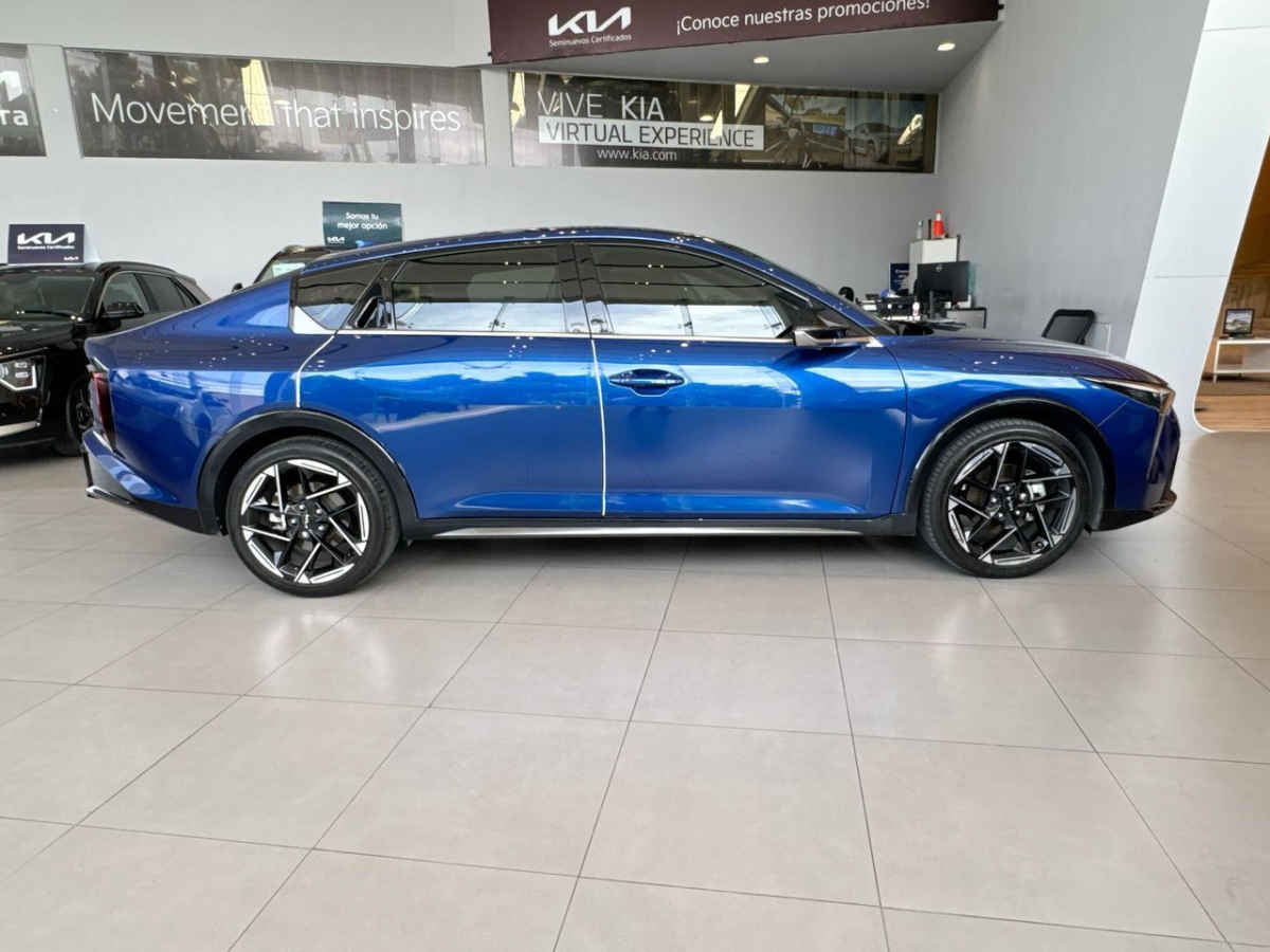 2026 Kia K4 4p GT Line L4/2.0 Aut