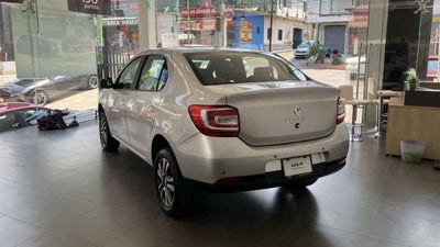 2024 Renault Logan 4p Intens L4/1.6 Aut