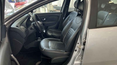 2024 Renault Logan 4p Intens L4/1.6 Aut