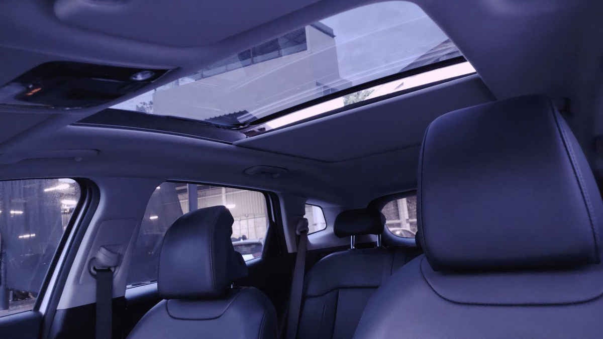 2025 Kia Sportage 5p SXL L4/2.5 Aut