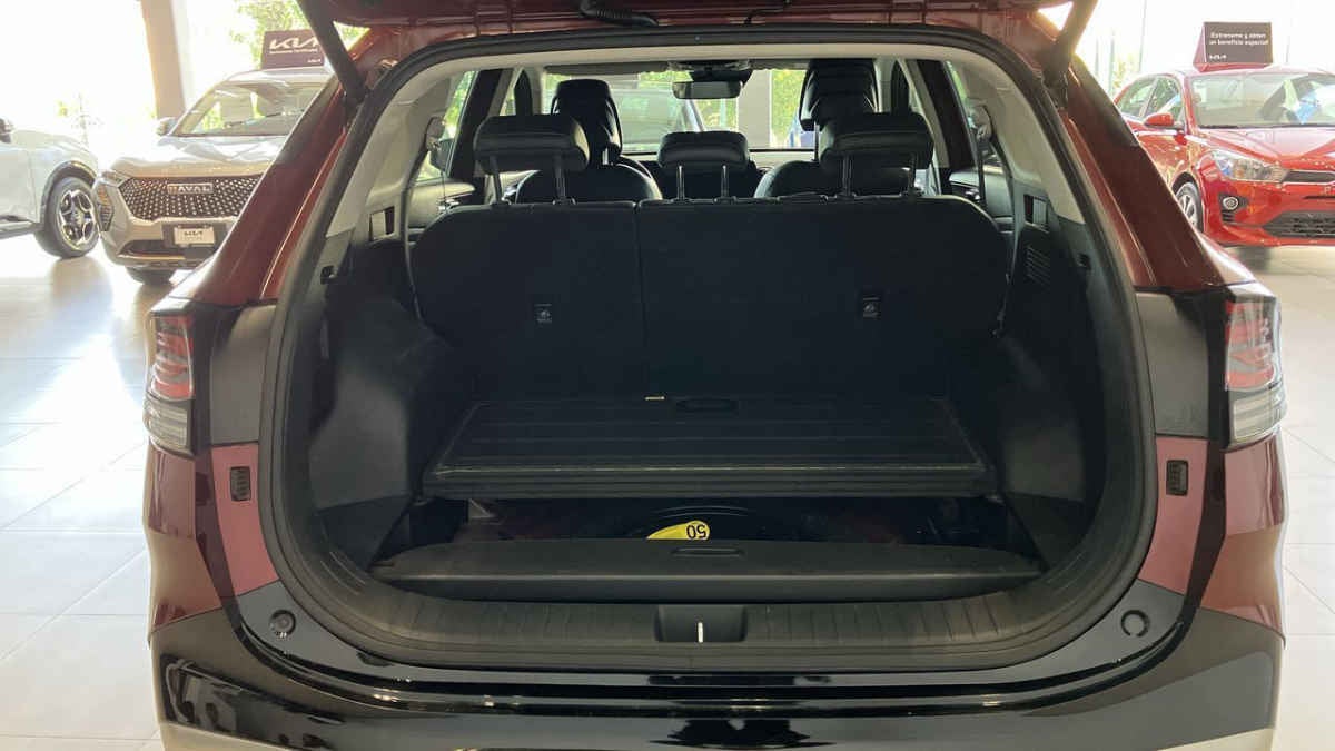 2025 Kia Sportage 5p SXL L4/2.5 Aut