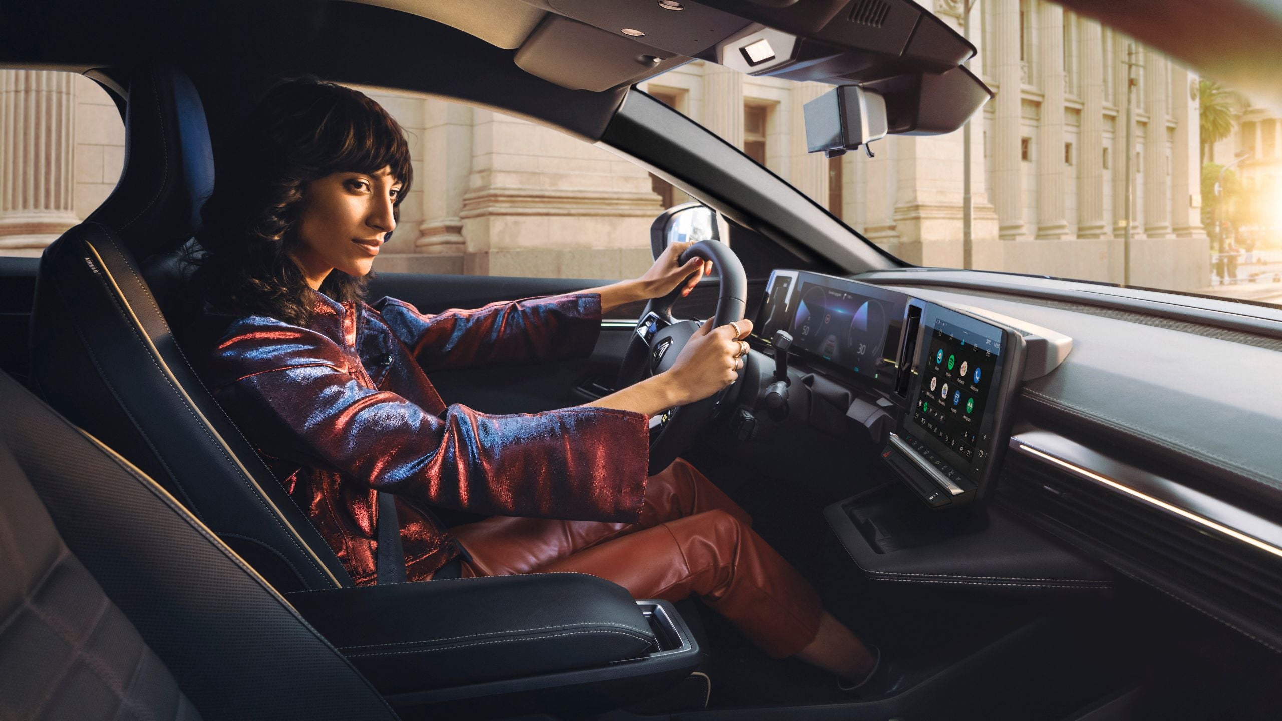 Renault Megane E-tech Exterior3