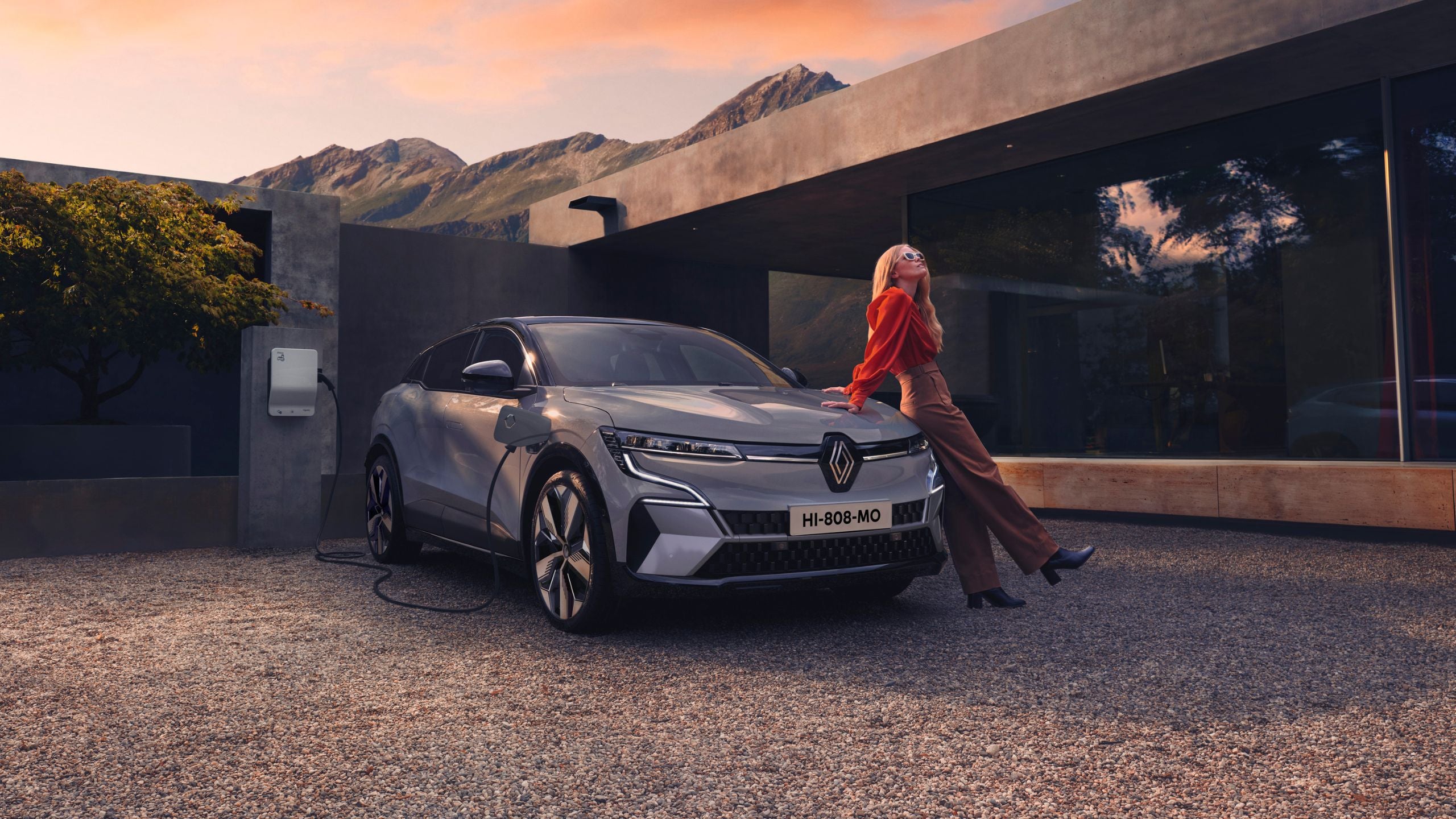 Renault Megane E-tech Exterior6